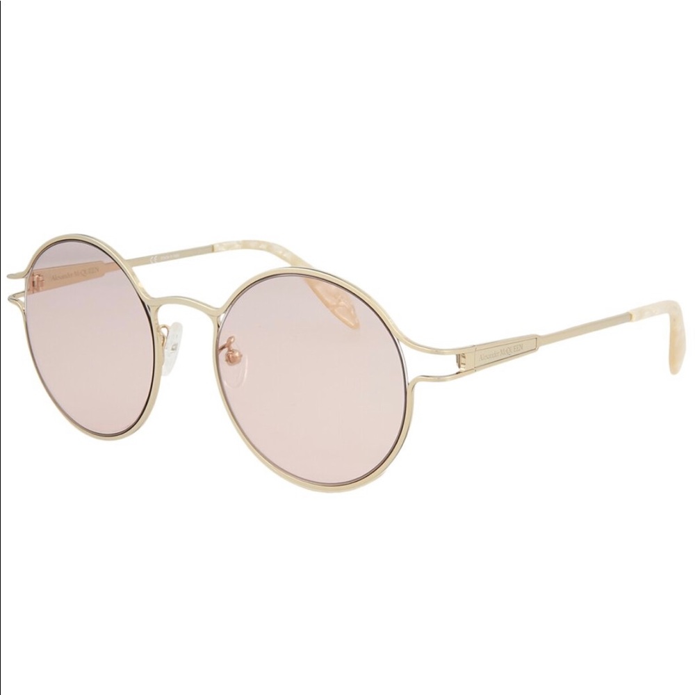 Alexandra McQueen Genuine New Sun Shades 😎